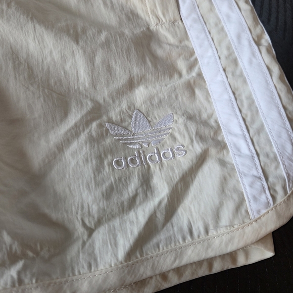 Adidas Originals Men's Sprinter Shorts - Wonder White -Extra Small - IM9417 XS - Picture 2 of 8